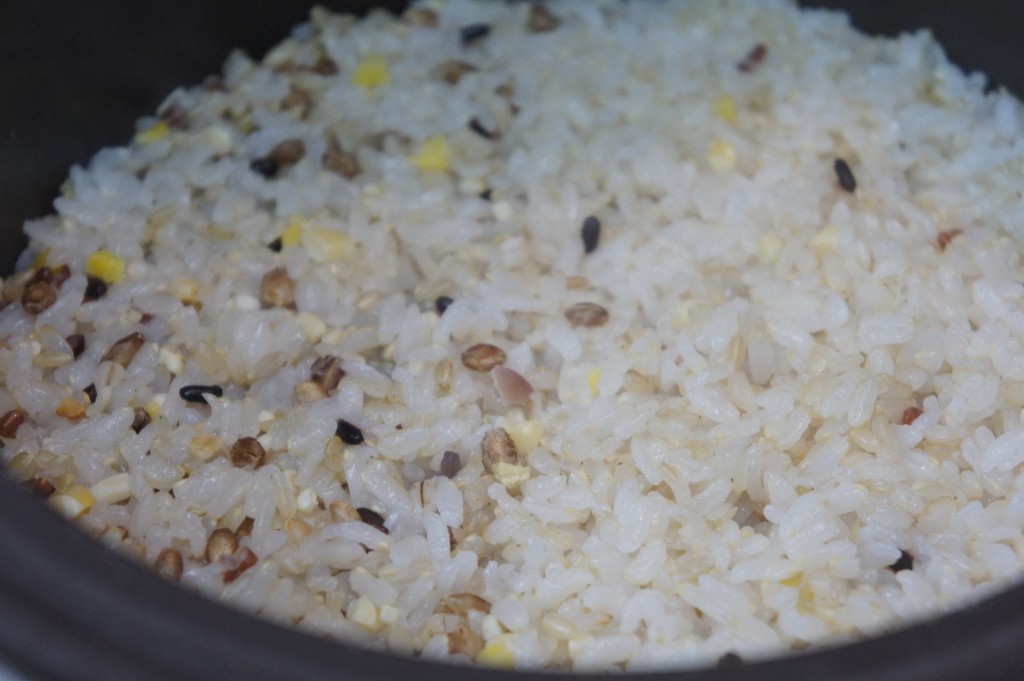 有機十六穀米炊きあがり