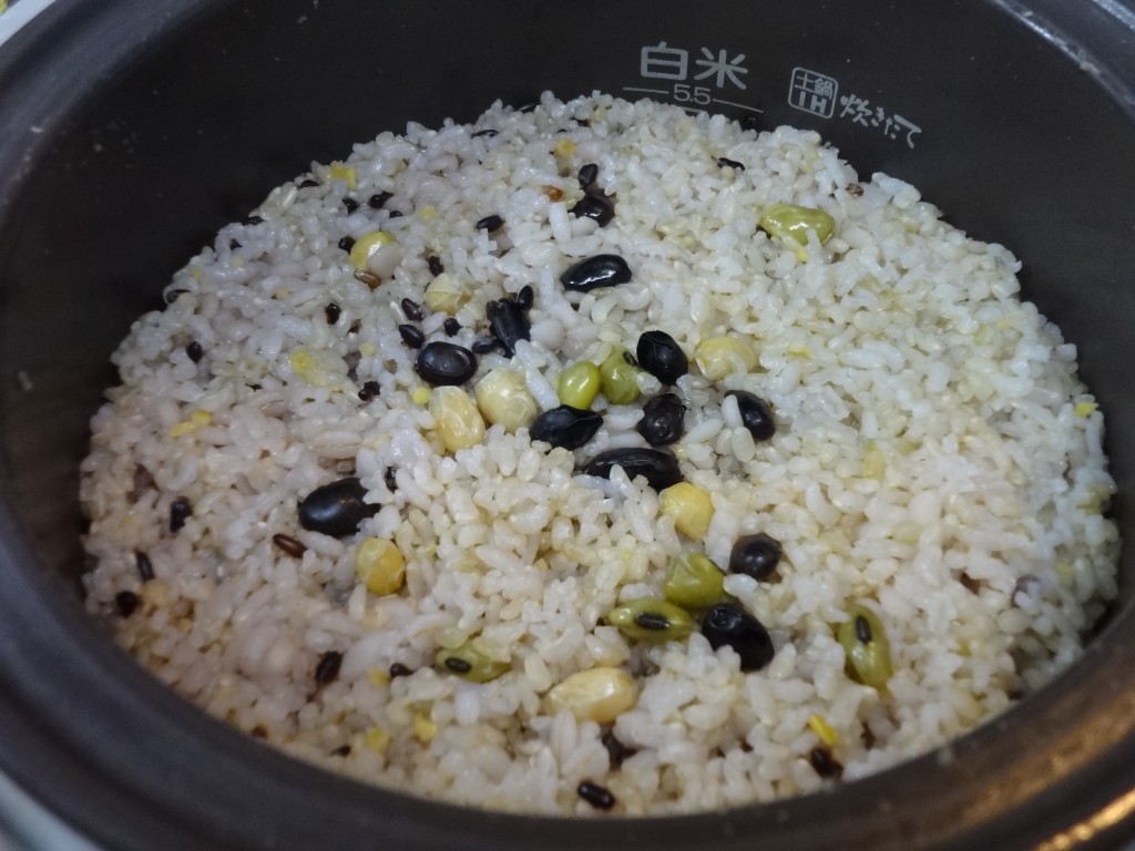 十五穀米のごはん炊きあがり